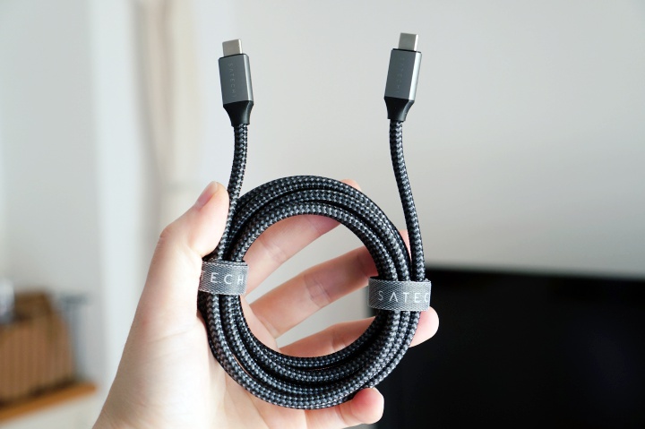 Satechi（サテチ）USB-C 充電ケーブルはデザイン・機能性ともに良い